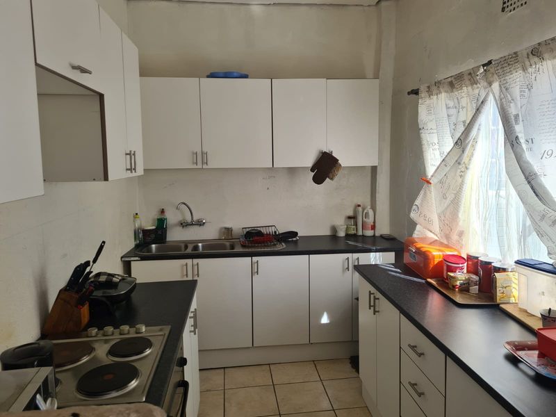 House For Sale in Kimberley North - Photo 3