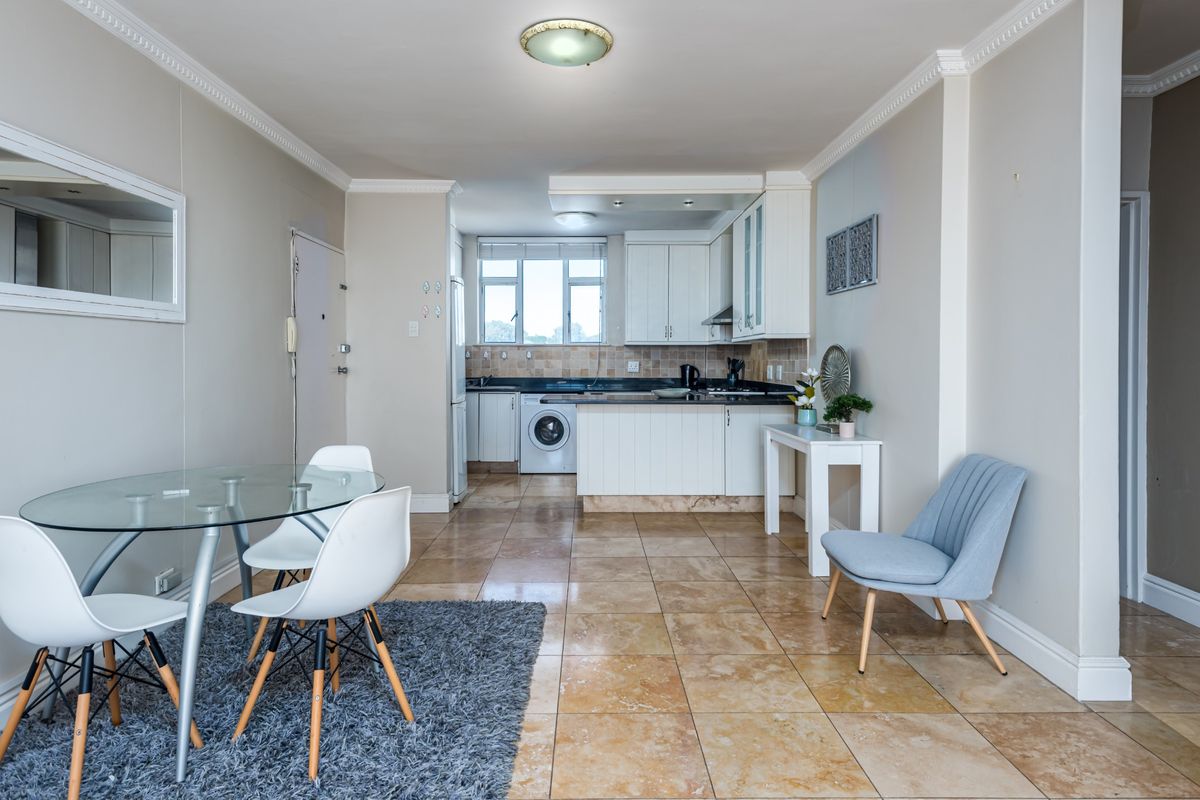 Apartment For Sale in Summerstrand - Photo 2