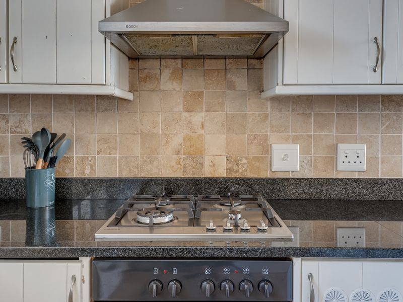 Apartment For Sale in Summerstrand - Photo 6