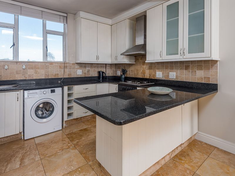 Apartment For Sale in Summerstrand - Photo 4