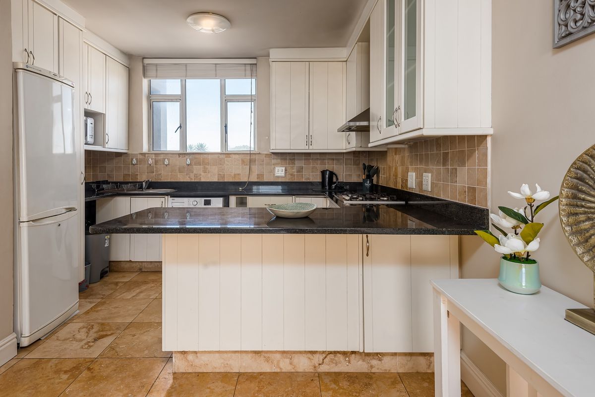 Apartment For Sale in Summerstrand - Photo 3