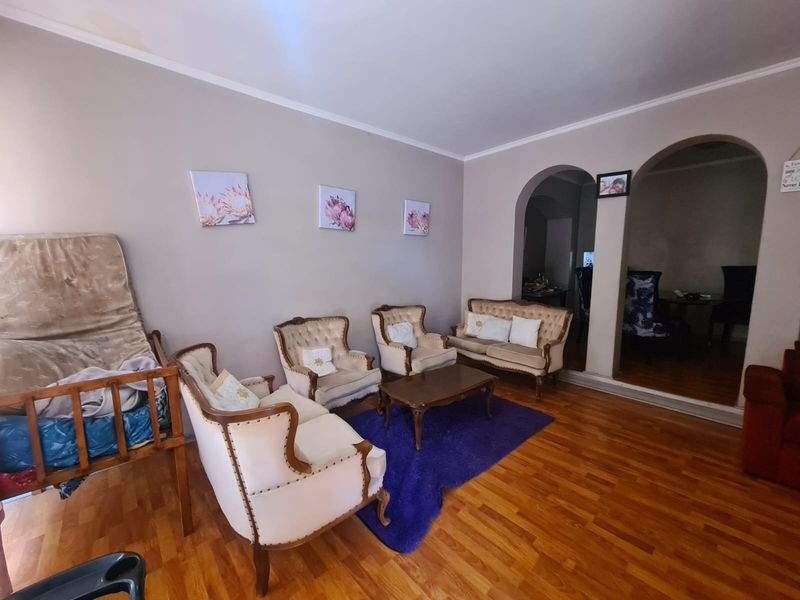 Apartment For Sale in Belgravia - Photo 3