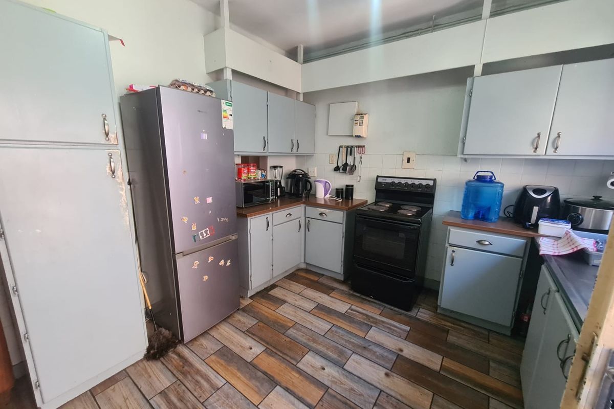 Apartment For Sale in Belgravia - Photo 2