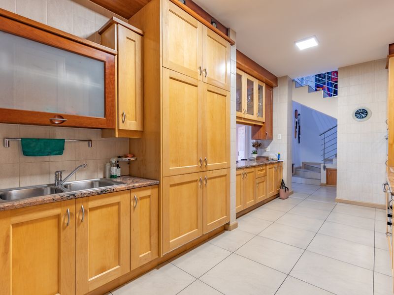 House For Sale in Muckleneuk - Photo 9