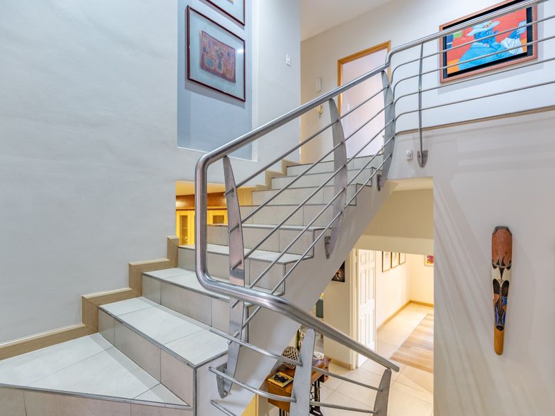 House For Sale in Muckleneuk - Photo 6