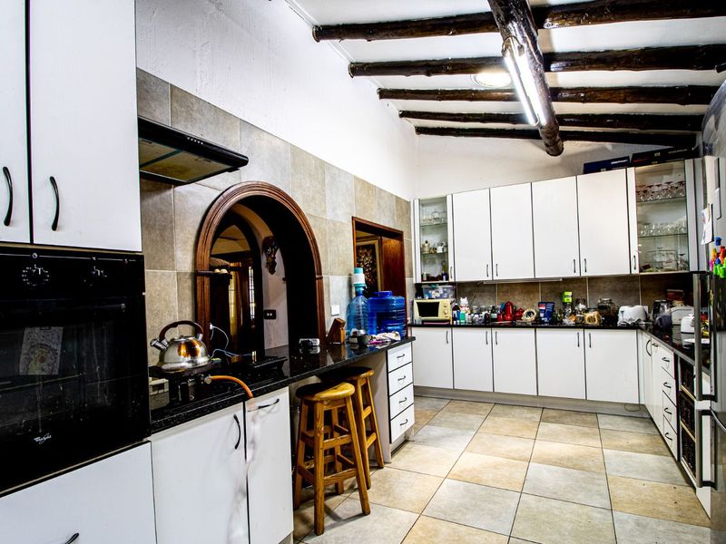 House For Sale in Sinoville - Photo 4