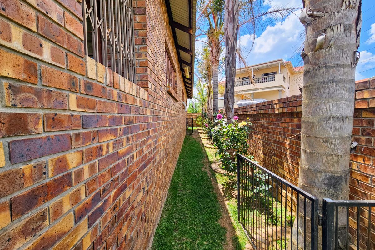 House For Sale in Lydenburg Central - Photo 4