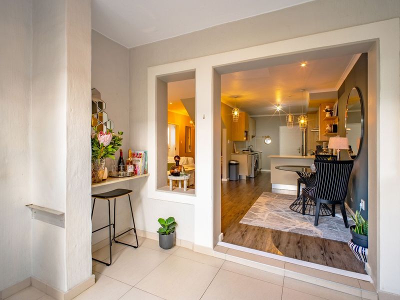 Townhouse For Sale in Bryanston - Photo 9