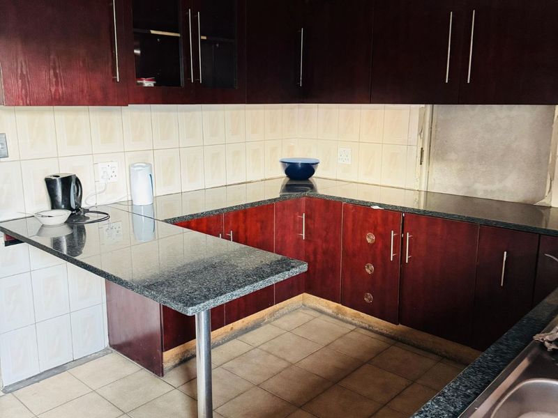 House For Sale in Witbank Ext 8 - Photo 10