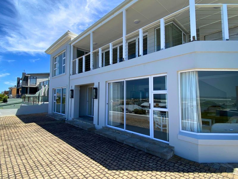 House For Sale in Franskraal - Photo 2
