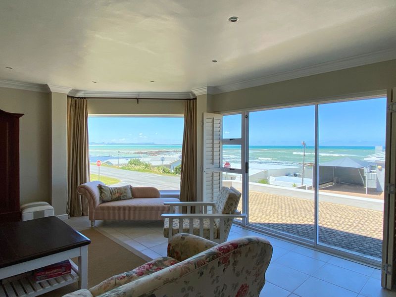 House For Sale in Franskraal - Photo 8