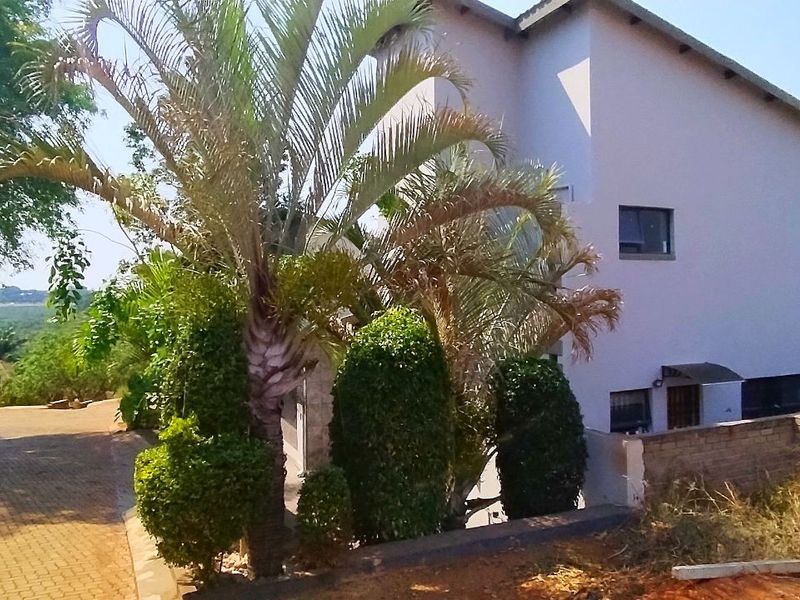 Townhouse For Sale in Aquapark - Photo 2