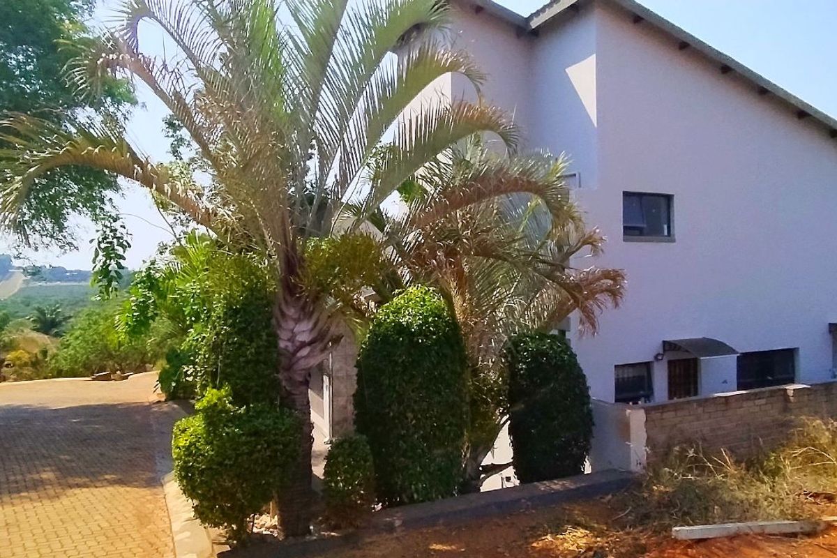 Townhouse For Sale in Aquapark - Photo 2