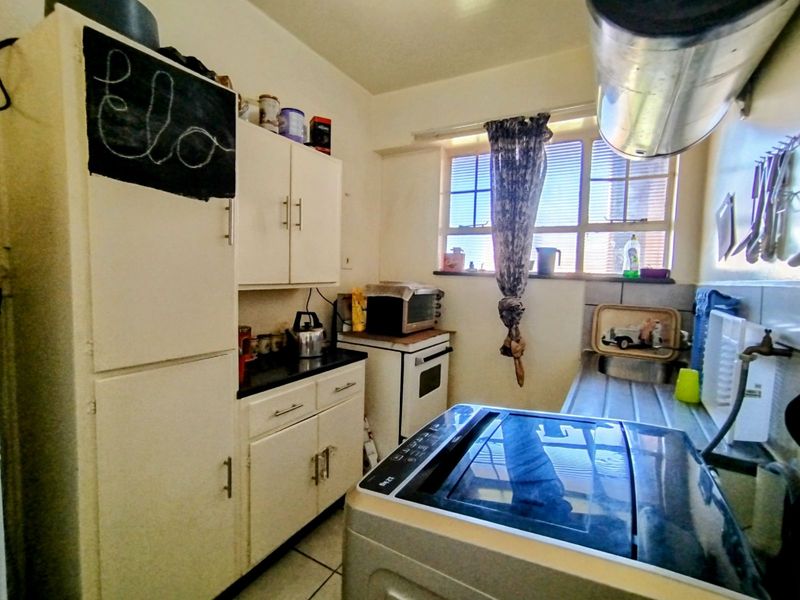 Apartment For Sale in Stilfontein Central - Photo 5