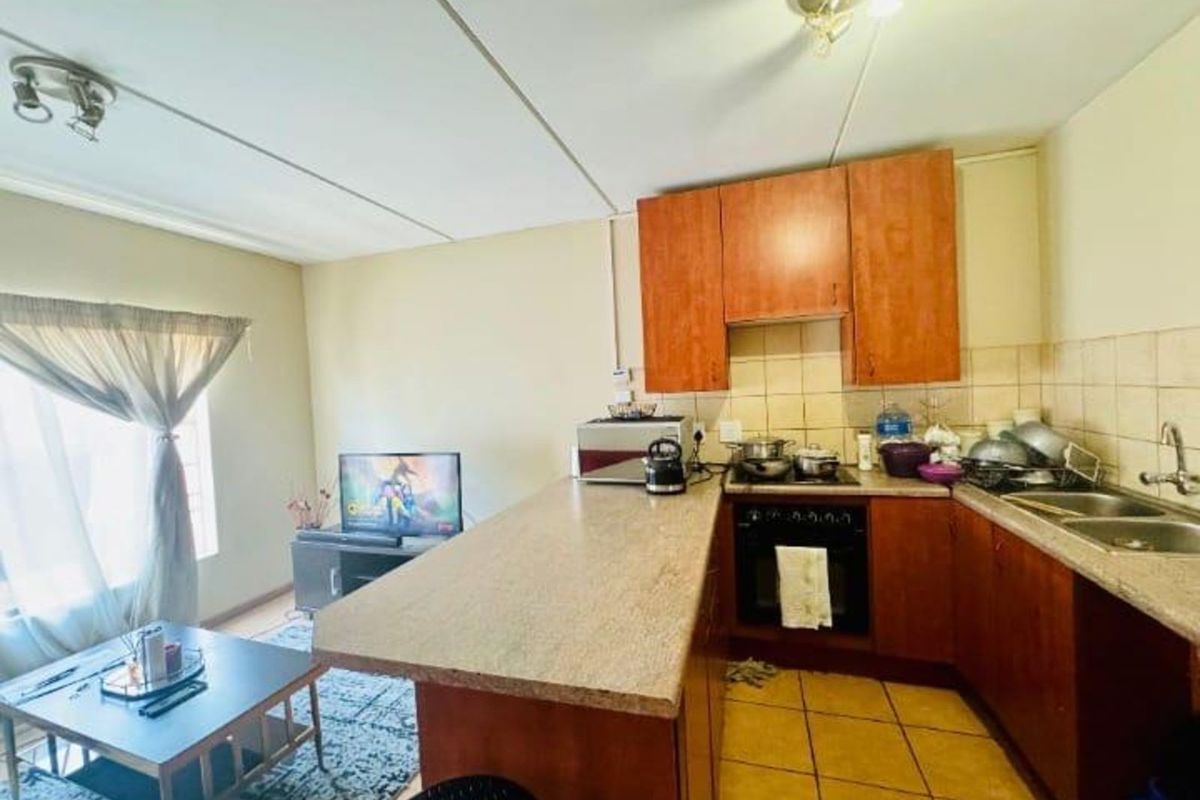 Apartment For Sale in Grand Central - Photo 3