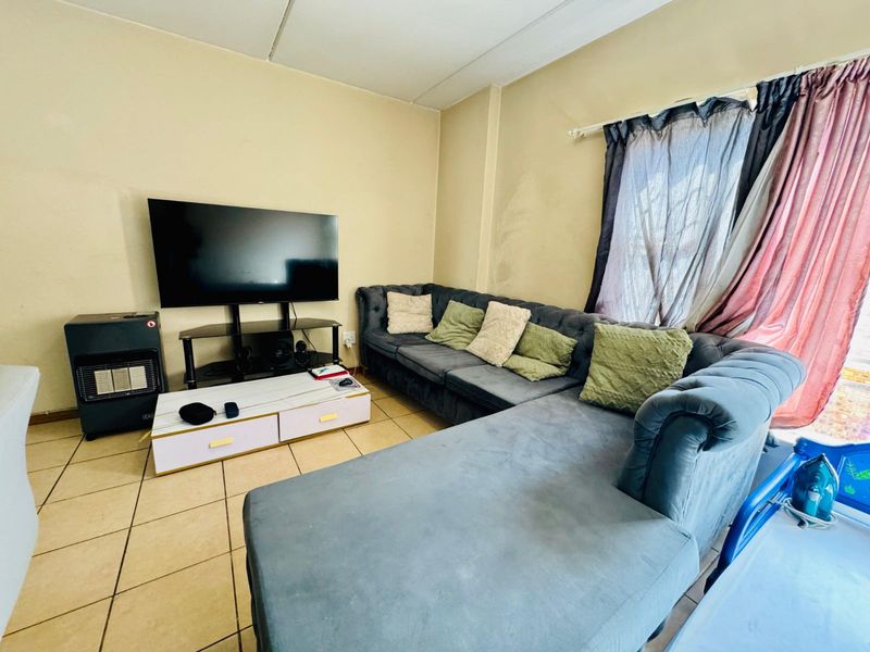 Apartment For Sale in Grand Central - Photo 2