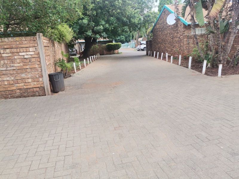 Townhouse For Sale in The Orchards - Photo 5