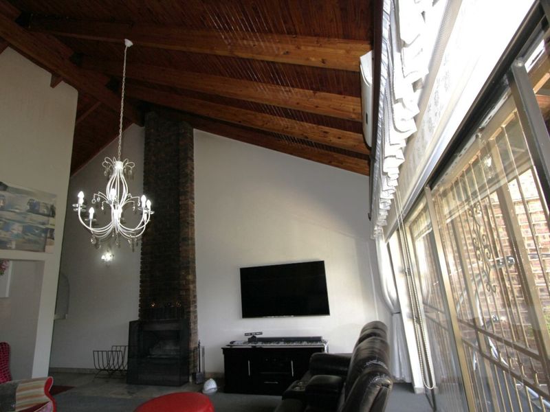 House For Sale in Nederlandpark - Photo 5