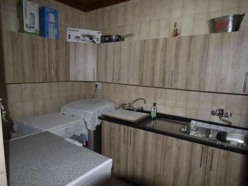 House For Sale in Nederlandpark - Photo 10