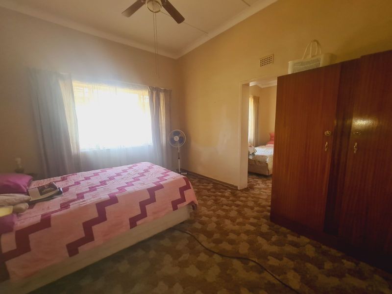 House For Sale in Utility - Photo 10