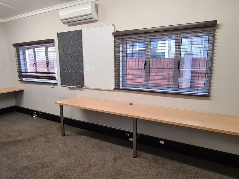 Office For Sale in Labram - Photo 4