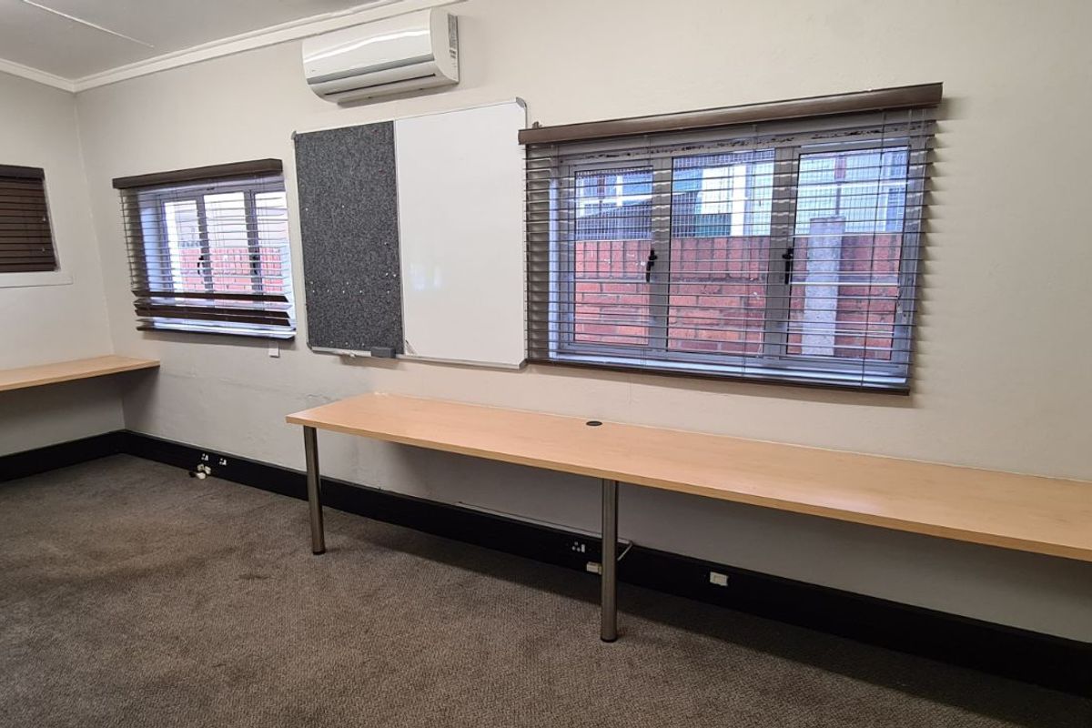 Office For Sale in Labram - Photo 4