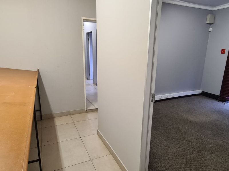 Office For Sale in Labram - Photo 9