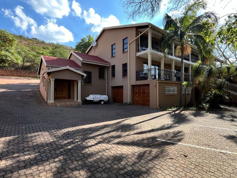 House For Sale in Montana Park - Photo 2