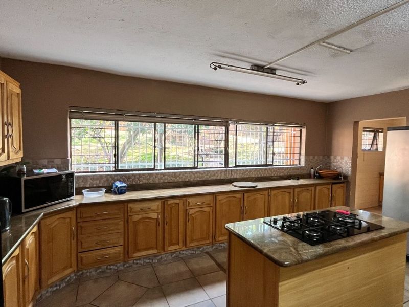 House For Sale in Montana Park - Photo 8