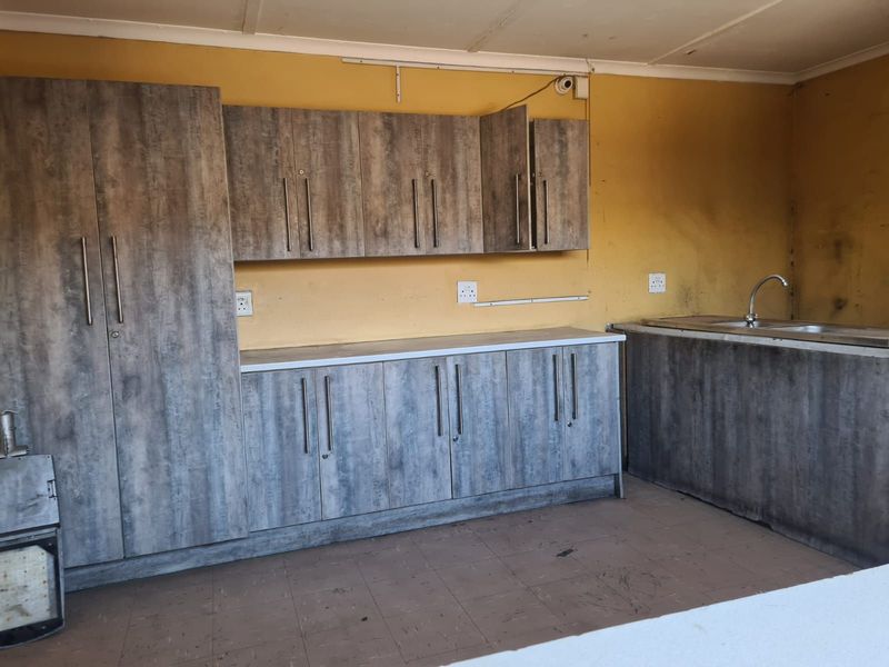 Commercial For Sale in Kimberley Central - Photo 9