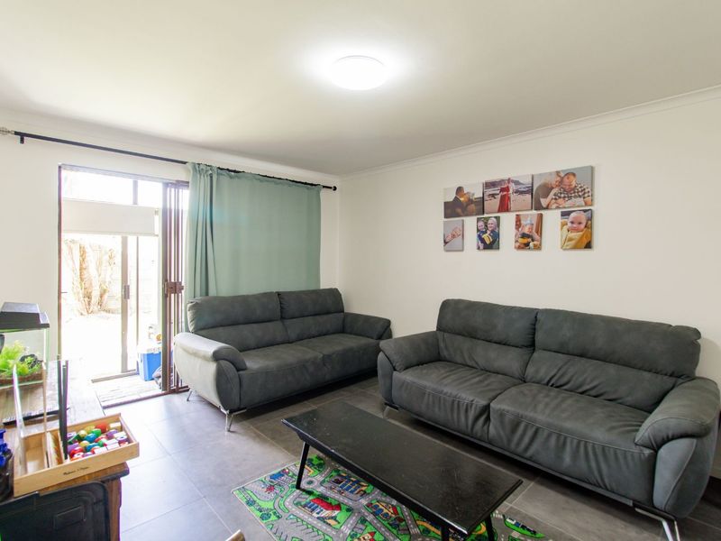 Apartment For Sale in Fairview Golf Estate - Photo 3