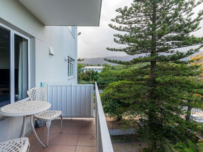 Apartment For Sale in Kenilworth - Photo 3