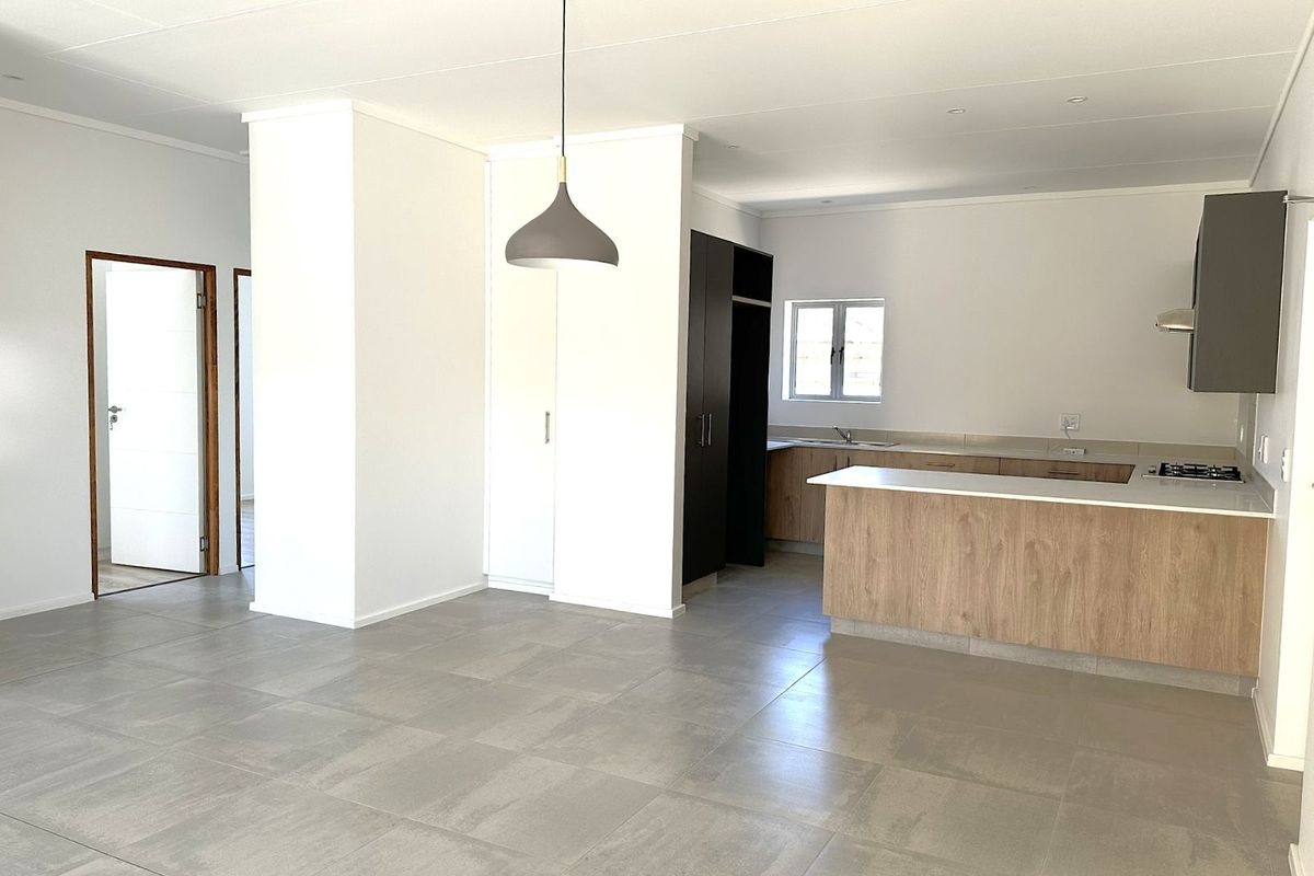 House For Sale in Mooikloof Country Estate - Photo 2