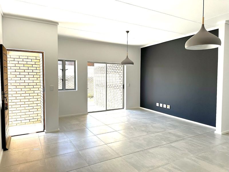 House For Sale in Mooikloof Country Estate - Photo 3