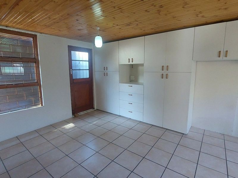 Townhouse For Sale in Parks Estate - Photo 8