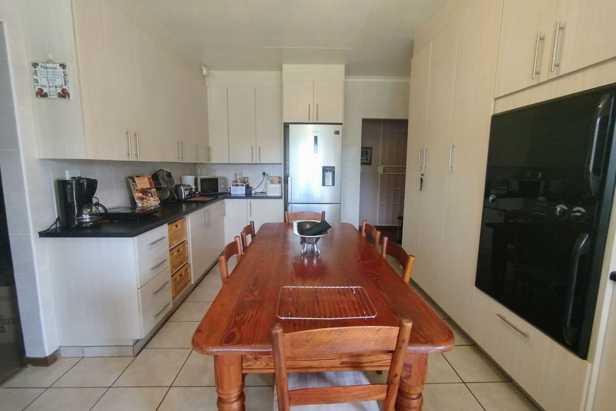 House For Sale in Ventersdorp Central - Photo 4