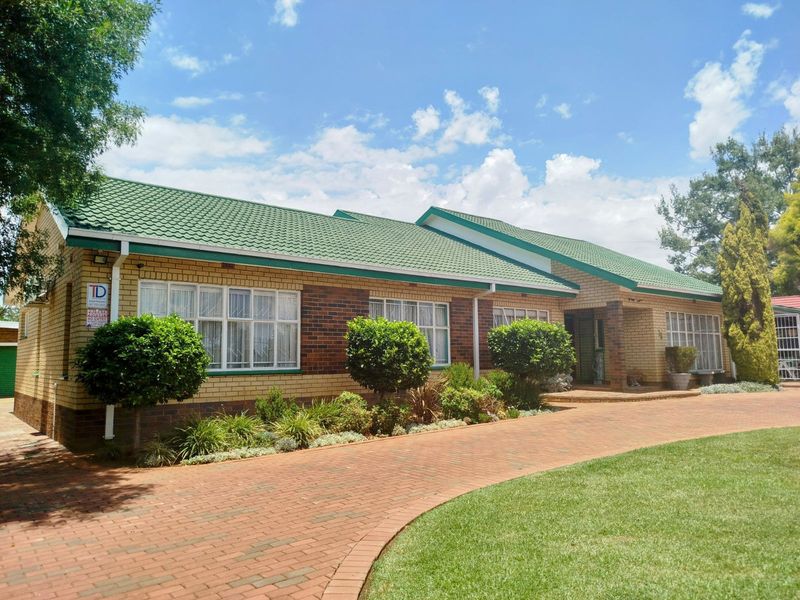 House For Sale in Ventersdorp Central - Photo 7