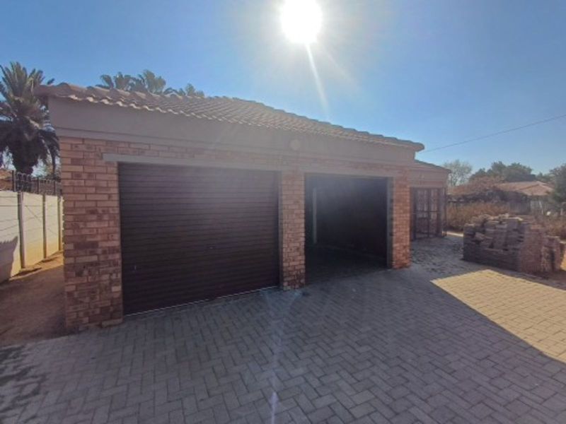 House For Sale in Freemanville - Photo 3