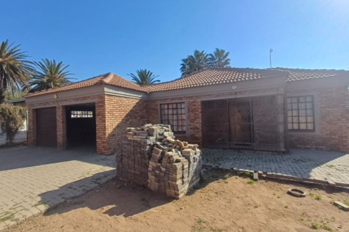 House For Sale in Freemanville - Photo 2