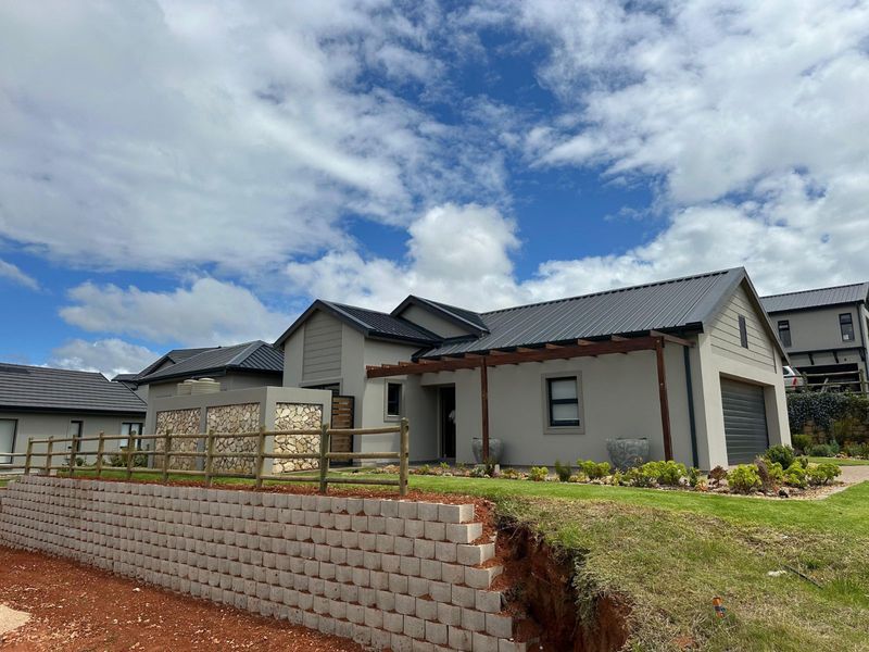 House For Sale in Hartland Lifestyle Estate - Photo 10