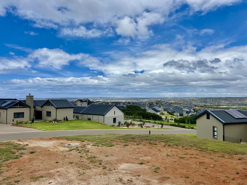House For Sale in Hartland Lifestyle Estate - Photo 4