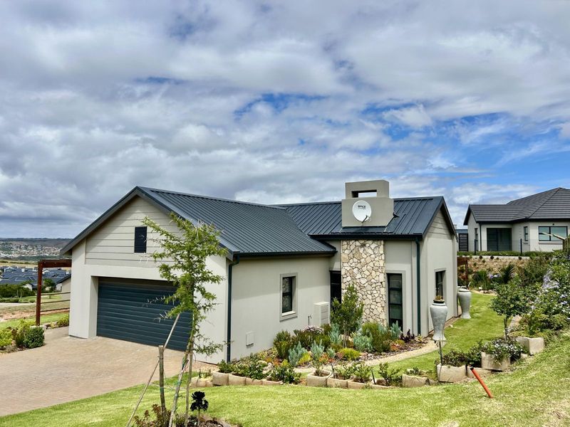 House For Sale in Hartland Lifestyle Estate - Photo 5