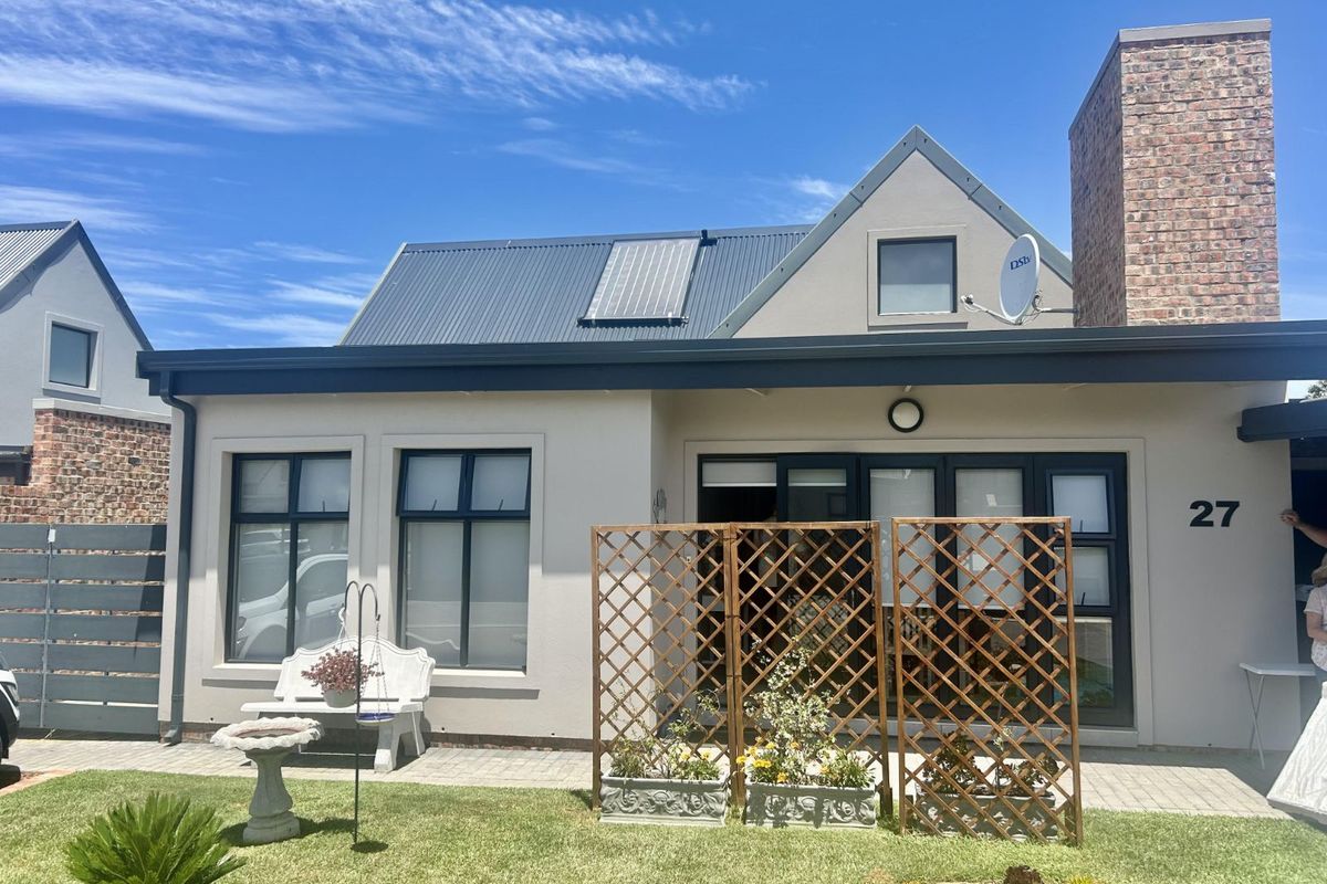 House For Sale in Hartenbos Central - Photo 3