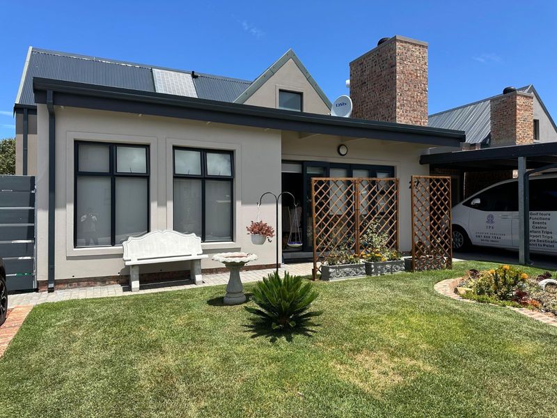 House For Sale in Hartenbos Central - Photo 2