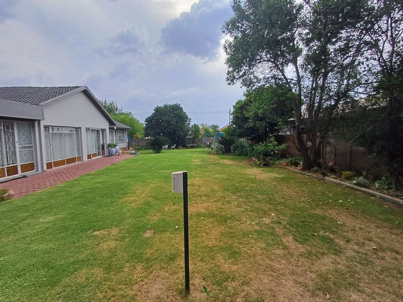 House For Sale in Flamwood - Photo 4