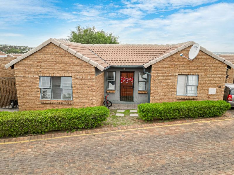 Townhouse For Sale in Halfway Gardens - Photo 4