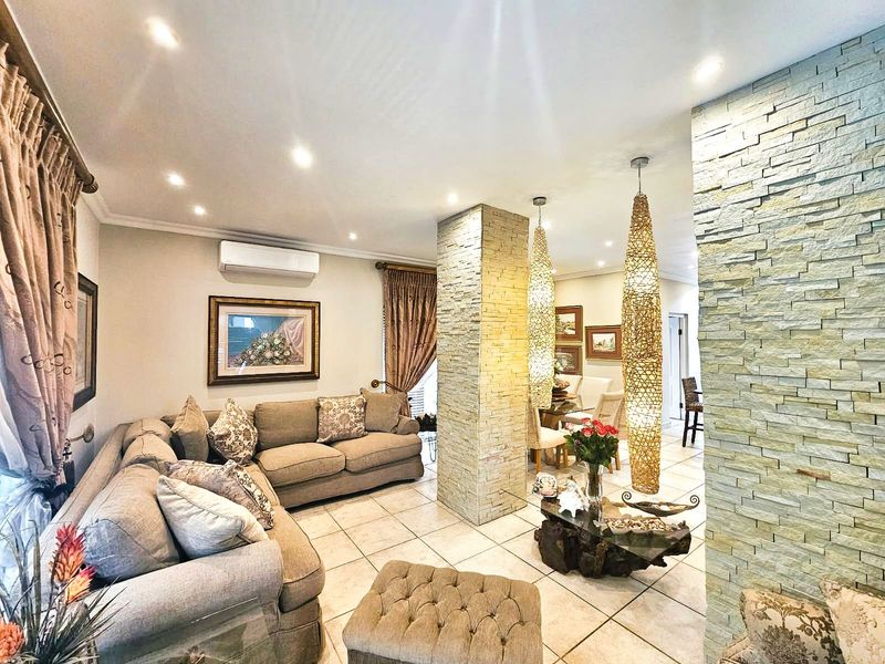 House For Sale in Wilderness Central - Photo 3