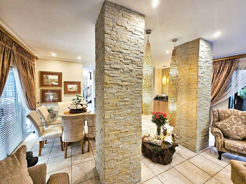 House For Sale in Wilderness Central - Photo 5