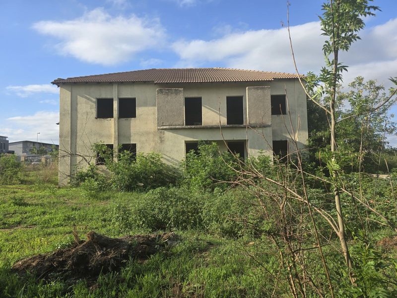 Office For Sale in Aloe Ridge - Photo 3