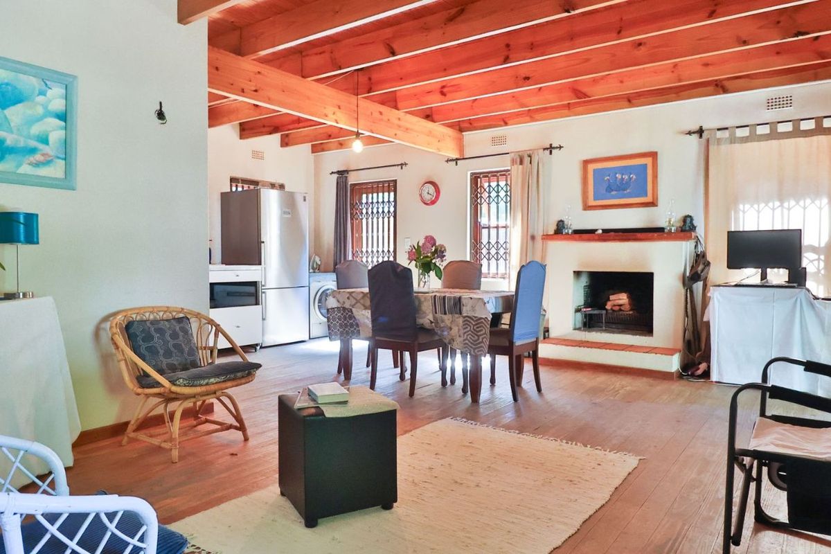 House For Sale in Villiersdorp Central - Photo 2